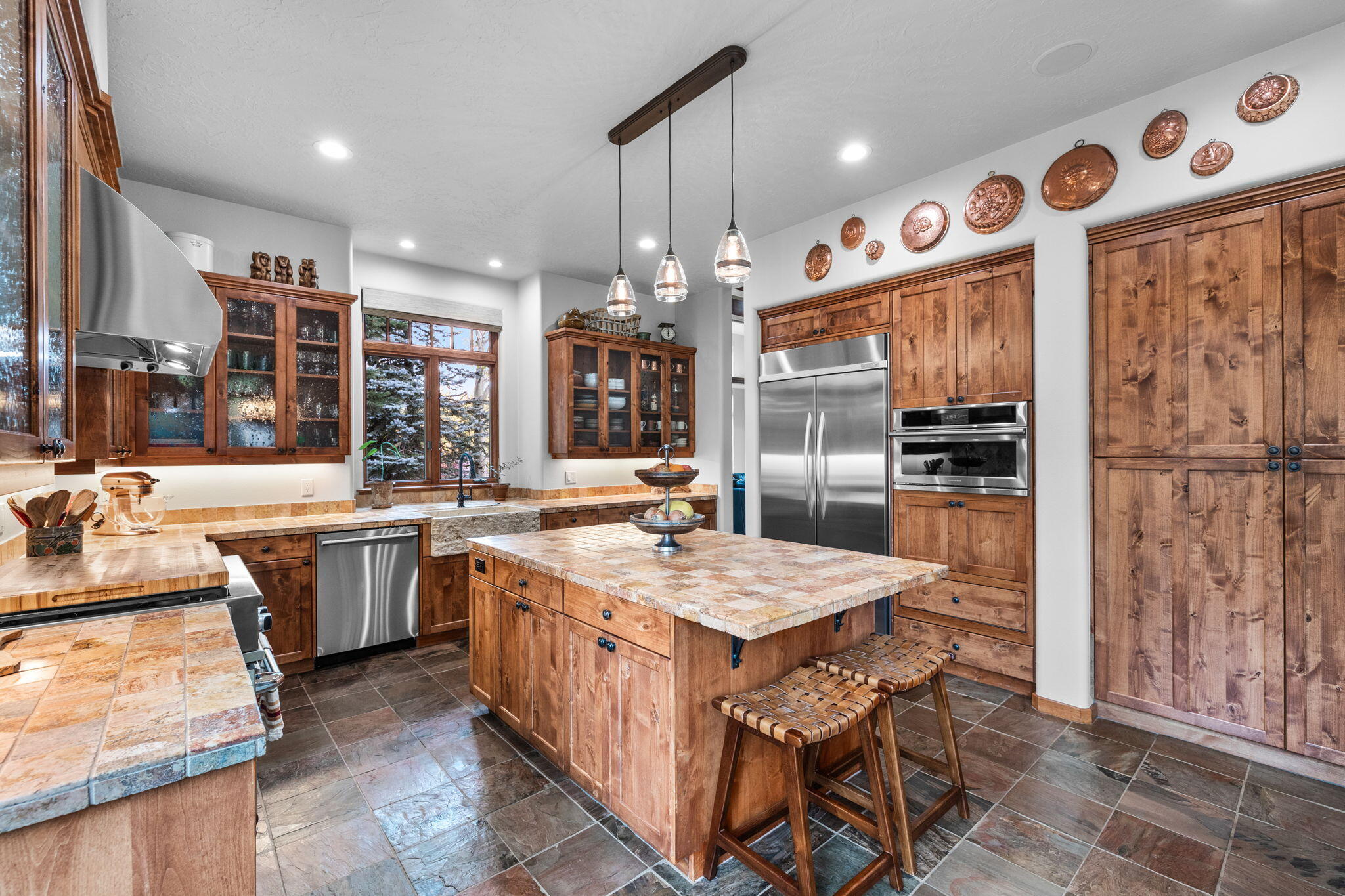 Broken Top - Residential