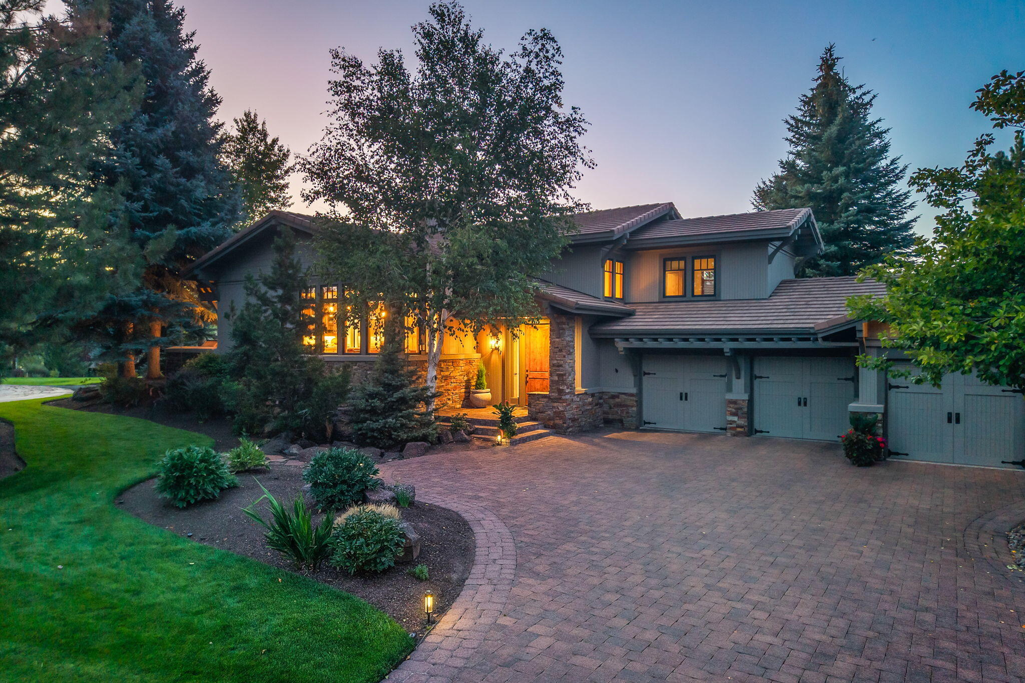 Broken Top - Residential