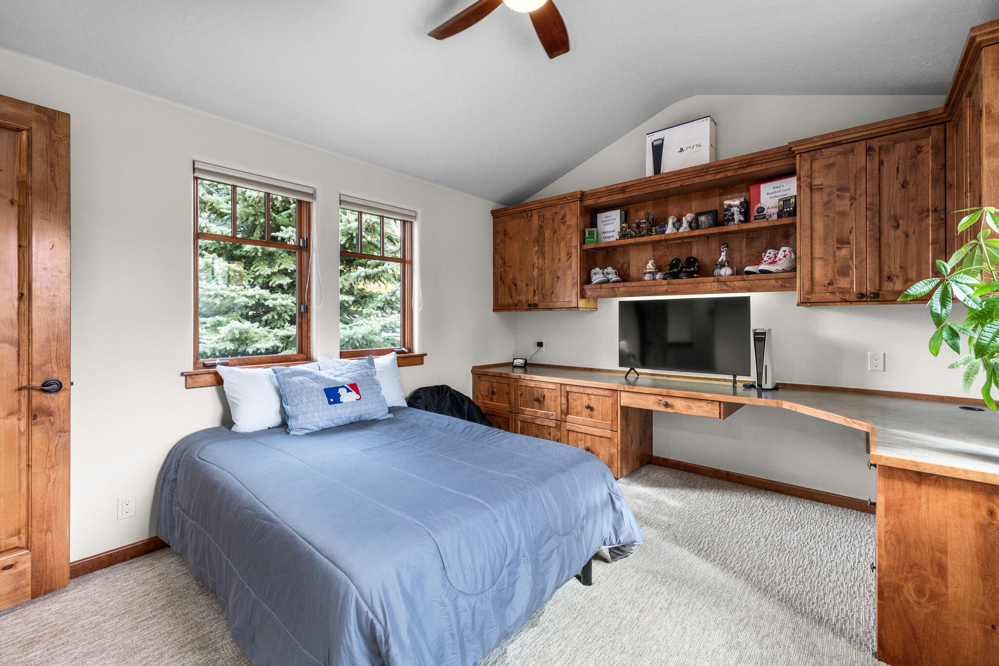 Broken Top - Residential