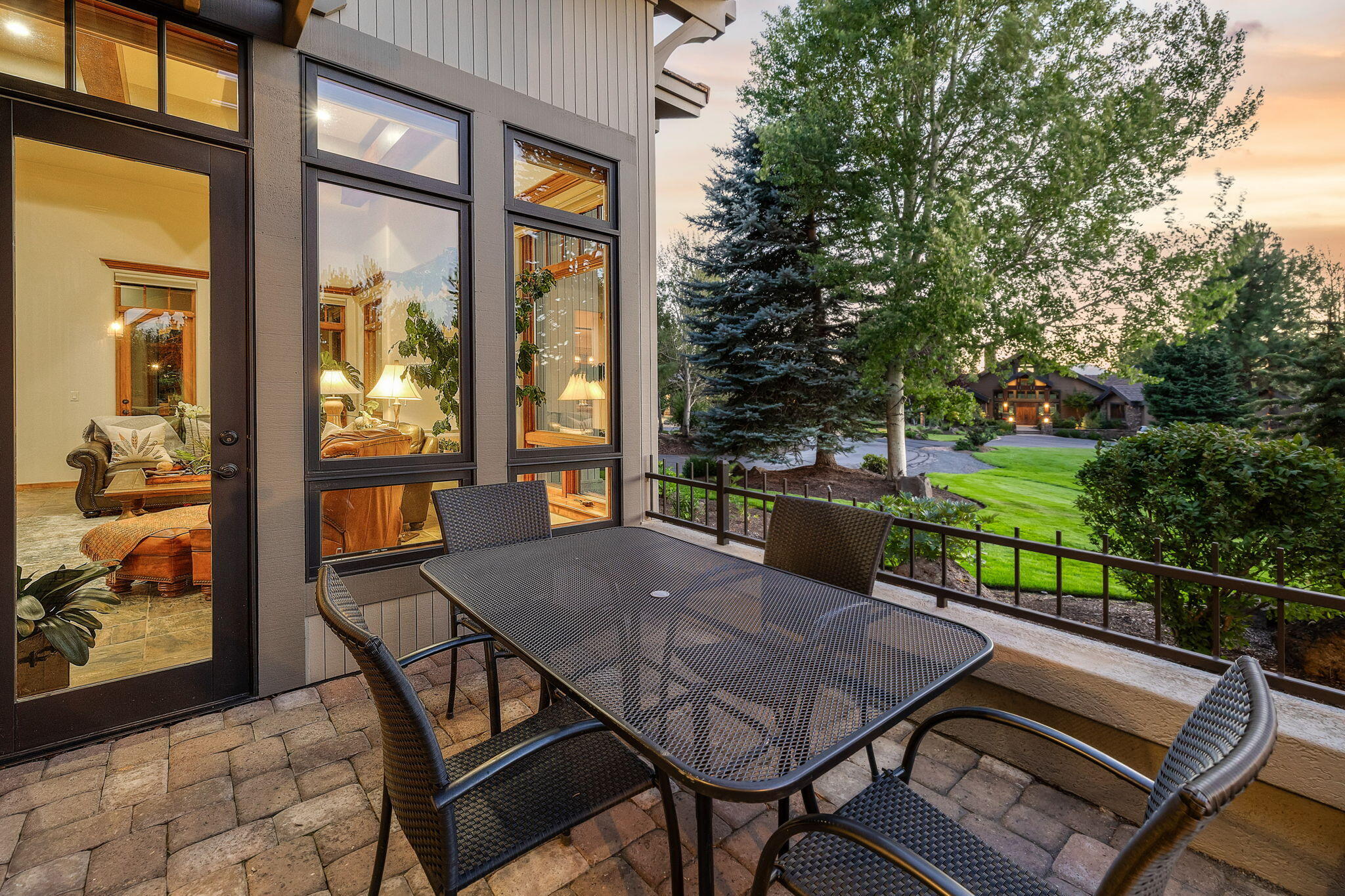 Broken Top - Residential