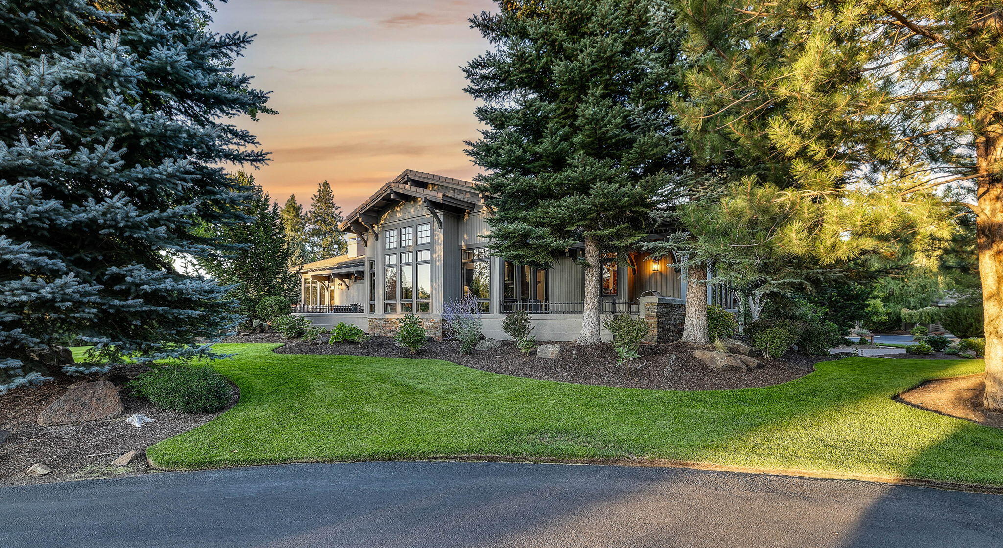 Broken Top - Residential