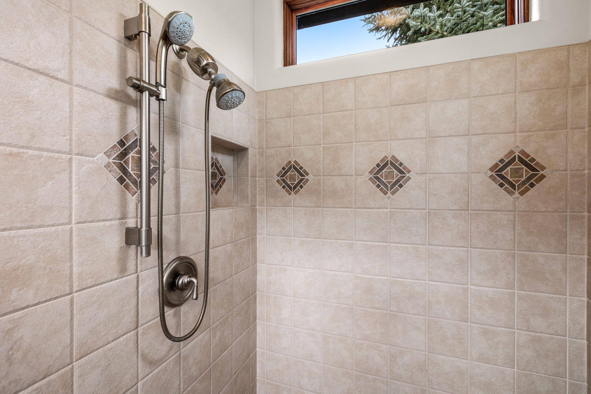 Broken Top - Residential