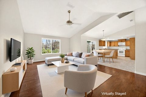 Tiny photo for 1521 SW Kokanee Lane, Grants Pass, OR 97527 (MLS # 220217136)