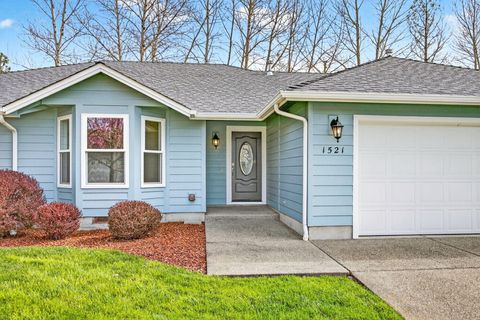 Tiny photo for 1521 SW Kokanee Lane, Grants Pass, OR 97527 (MLS # 220217136)