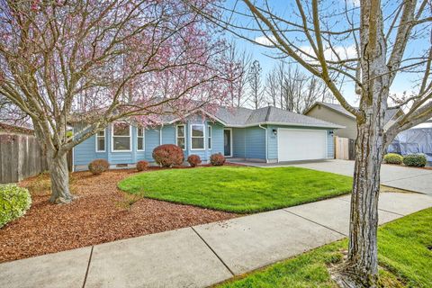 Tiny photo for 1521 SW Kokanee Lane, Grants Pass, OR 97527 (MLS # 220217136)