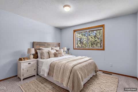 Tiny photo for 64741 Sylvan Loop, Bend, OR 97701 (MLS # 220227313)