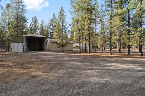 Tiny photo for 15711 Deedon Road, La Pine, OR 97739 (MLS # 220211941)