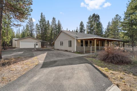 Photo of 15711 Deedon Road, La Pine, OR 97739 (MLS # 220211941)