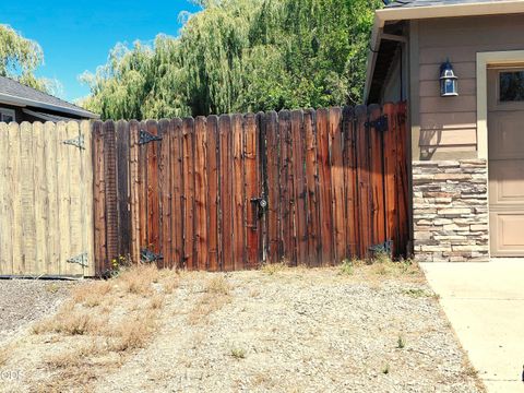 Tiny photo for 3272 Nellie Ettinger Lane, Medford, OR 97504 (MLS # 220223306)