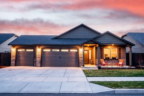 899 NW 26th Way Redmond OR 97756