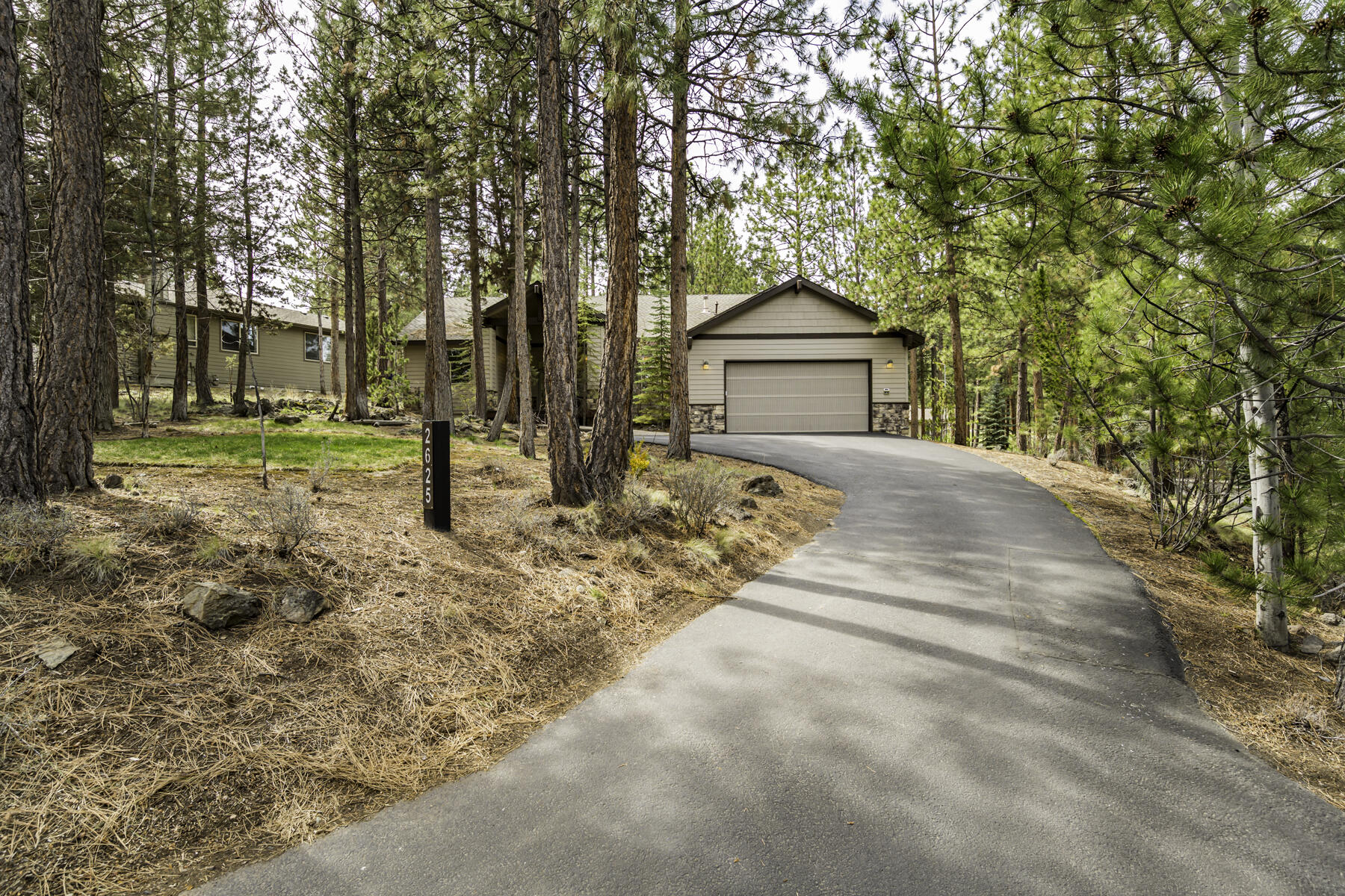 2625 NW Morris Court