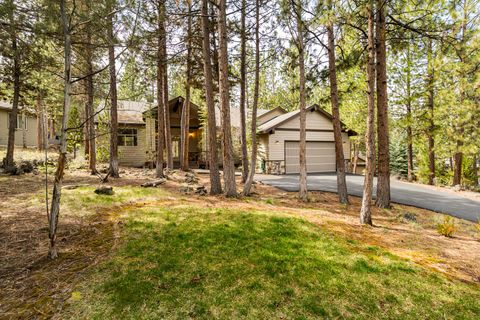 2625 NW Morris Court Bend OR 97703