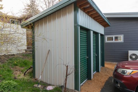 Tiny photo for 566 NE Lafayette Avenue # 1, Bend, OR 97701 (MLS # 220217424)