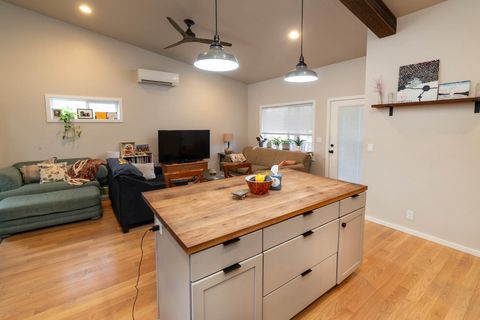 Tiny photo for 566 NE Lafayette Avenue # 1, Bend, OR 97701 (MLS # 220217424)