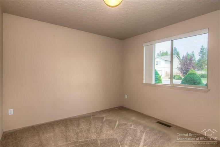 Huntington Meadows - Residential