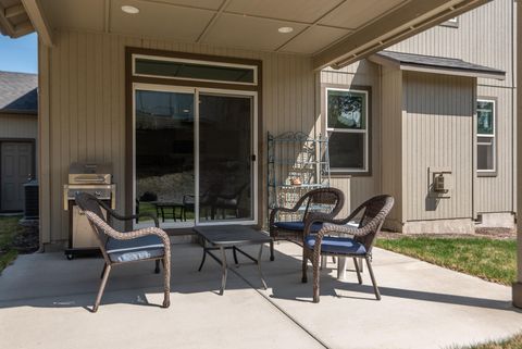 Tiny photo for 2955 NE Quiet Canyon Drive, Bend, OR 97701 (MLS # 220219243)