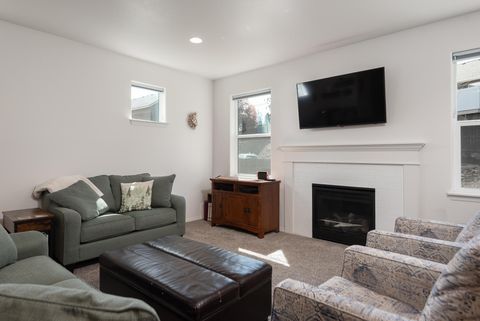 Tiny photo for 2955 NE Quiet Canyon Drive, Bend, OR 97701 (MLS # 220219243)