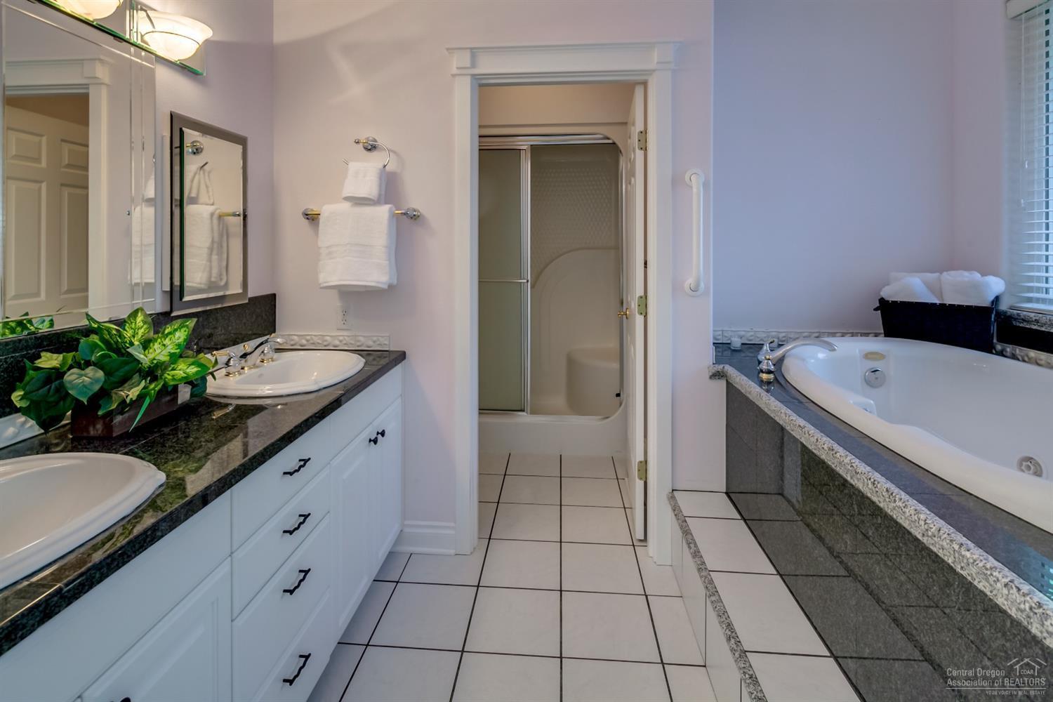 Awbrey Butte - Residential