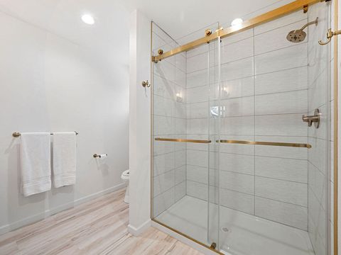 Tiny photo for 4756 Shasta Way, Klamath Falls, OR 97603 (MLS # 220215759)