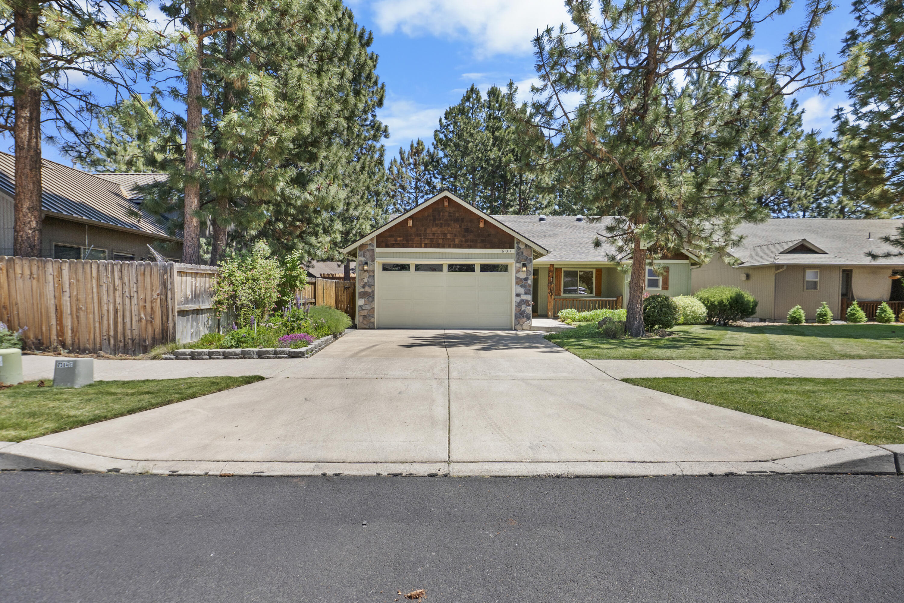 61314 Columbine Lane