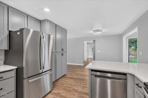 Tiny photo for 791 Oregon 238, Jacksonville, OR 97530 (MLS # 220227271)