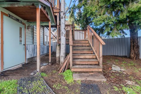 Tiny photo for 2717 Elliott Avenue, Medford, OR 97501 (MLS # 220213262)