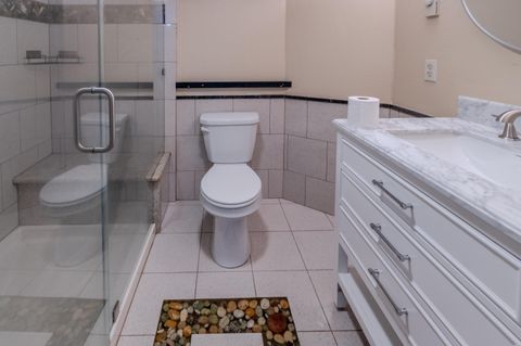 Tiny photo for 2717 Elliott Avenue, Medford, OR 97501 (MLS # 220213262)