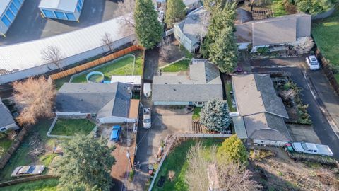 Tiny photo for 2717 Elliott Avenue, Medford, OR 97501 (MLS # 220213262)