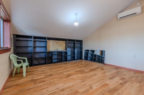 Tiny photo for 2717 Elliott Avenue, Medford, OR 97501 (MLS # 220213262)