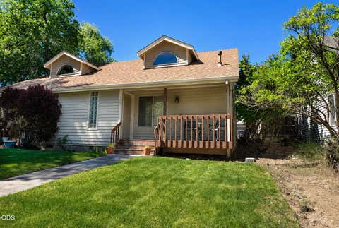 Tiny photo for 922 NW Ogden Avenue, Bend, OR 97703 (MLS # 220223258)