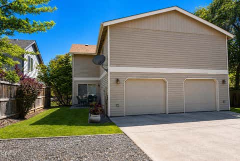 Tiny photo for 922 NW Ogden Avenue, Bend, OR 97703 (MLS # 220223258)