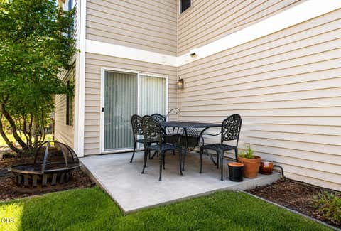 Tiny photo for 922 NW Ogden Avenue, Bend, OR 97703 (MLS # 220223258)