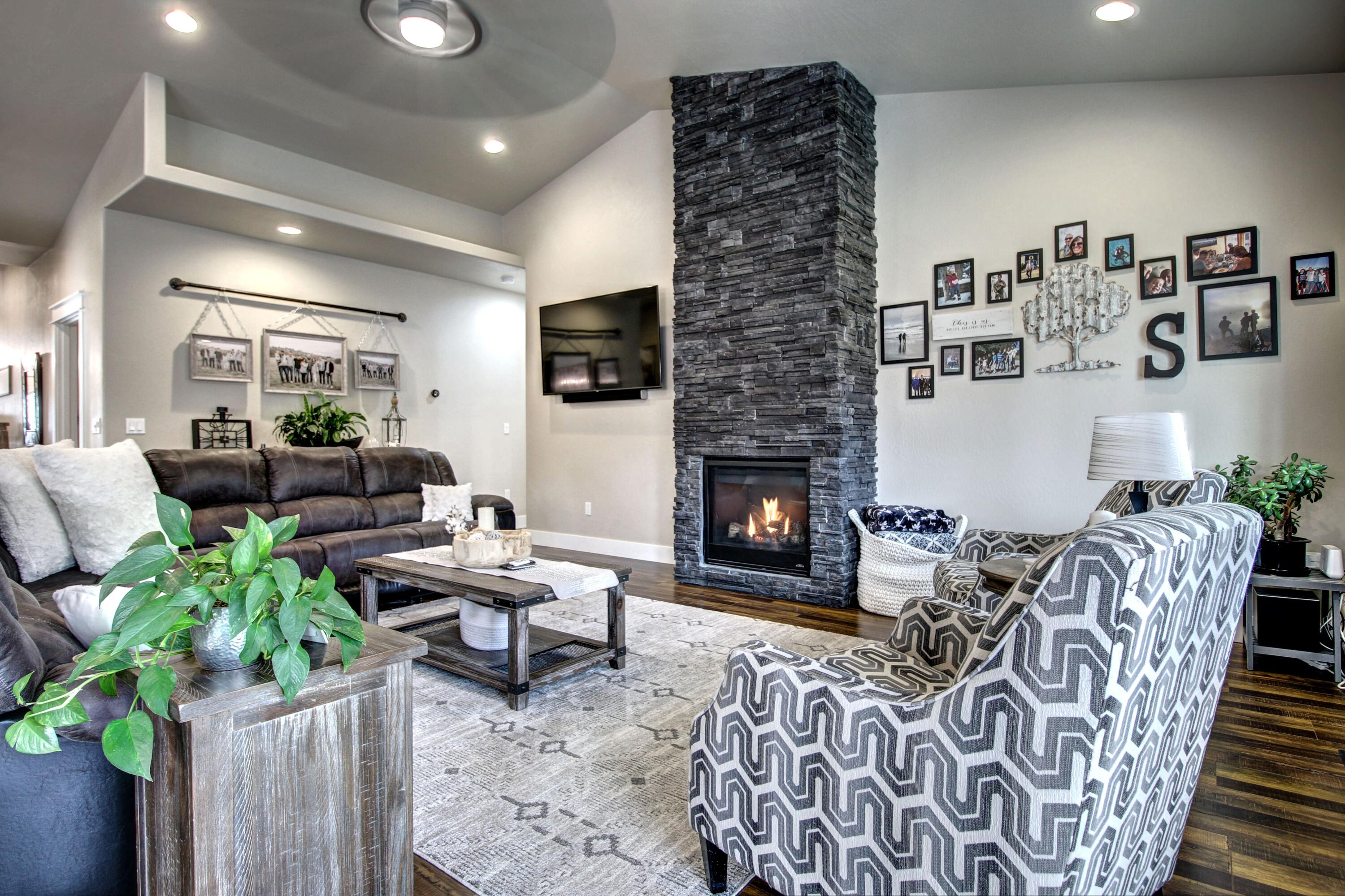 Eagle's Nest - Residential