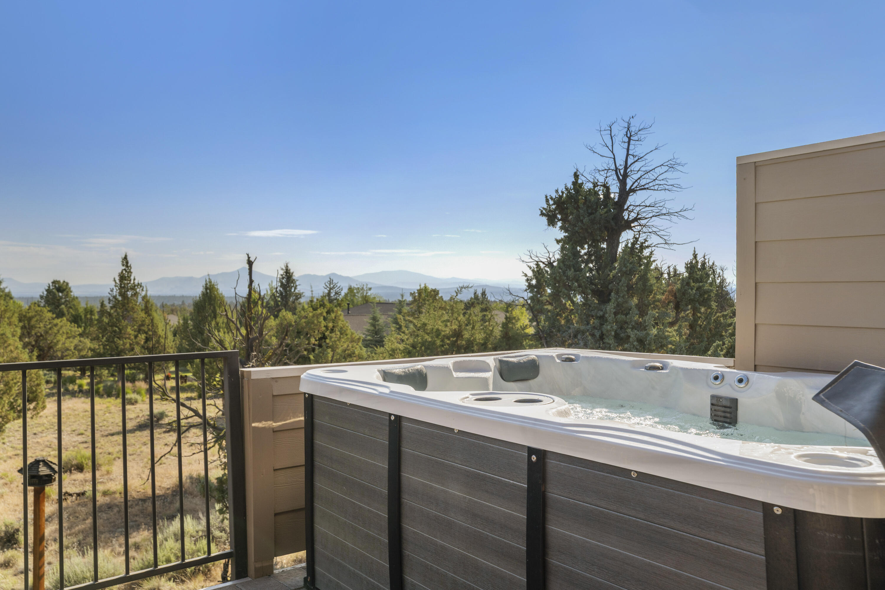 Eagle Crest - Residential