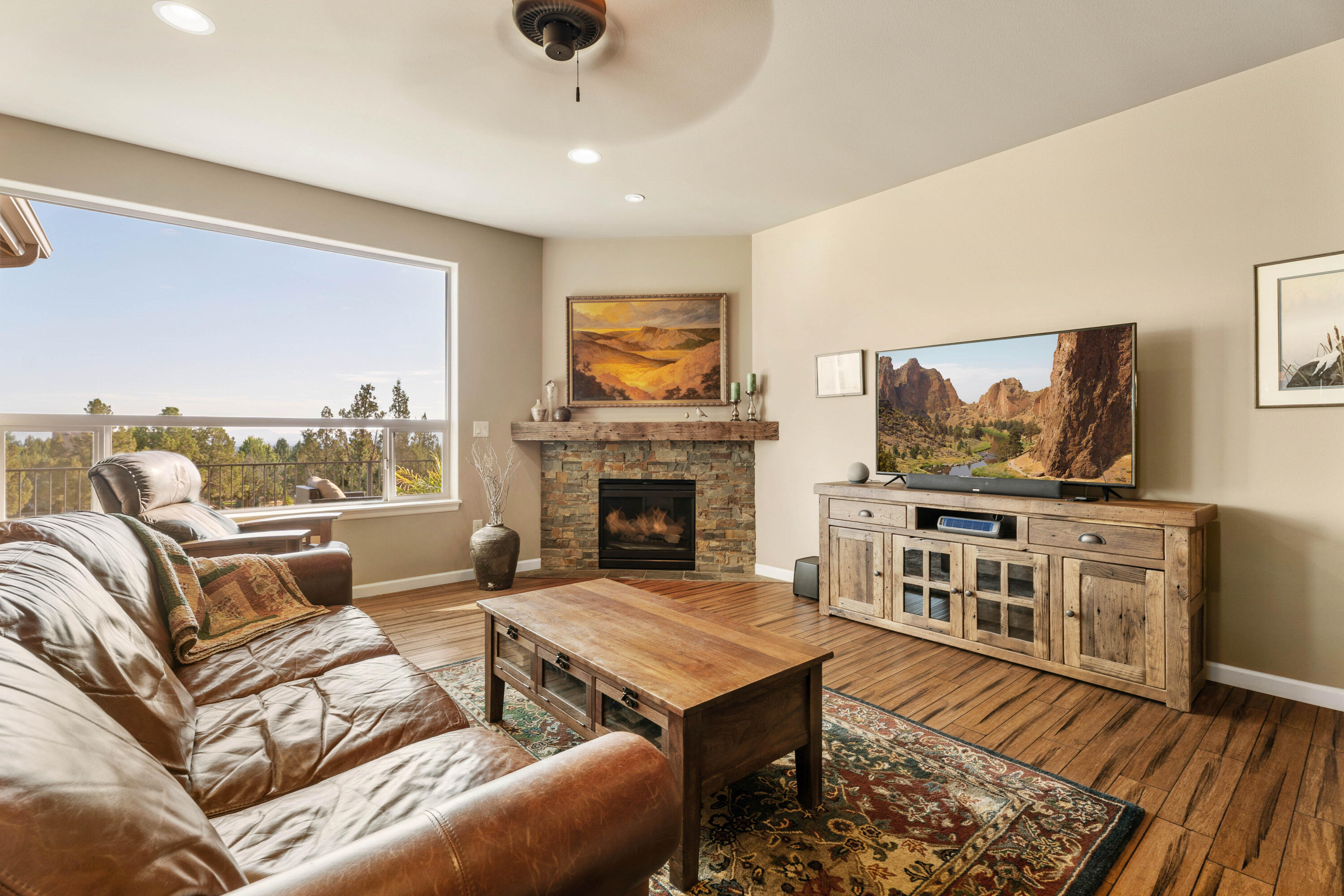 Eagle Crest - Residential