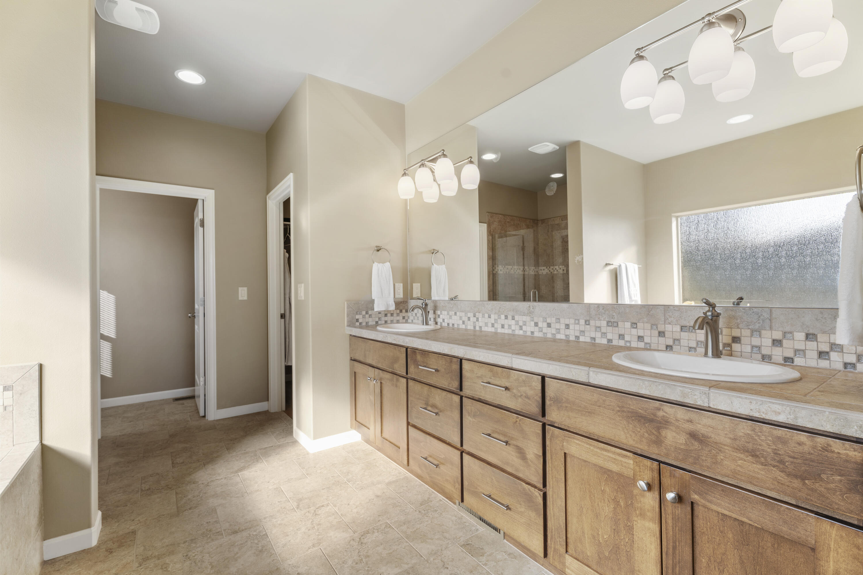 Eagle Crest - Residential