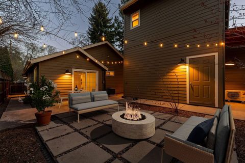 Tiny photo for 1127 NW Federal Street #1 & 2, Bend, OR 97703 (MLS # 220217588)