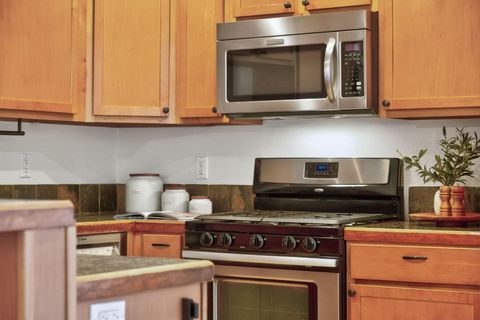 Tiny photo for 1127 NW Federal Street #1 & 2, Bend, OR 97703 (MLS # 220217588)