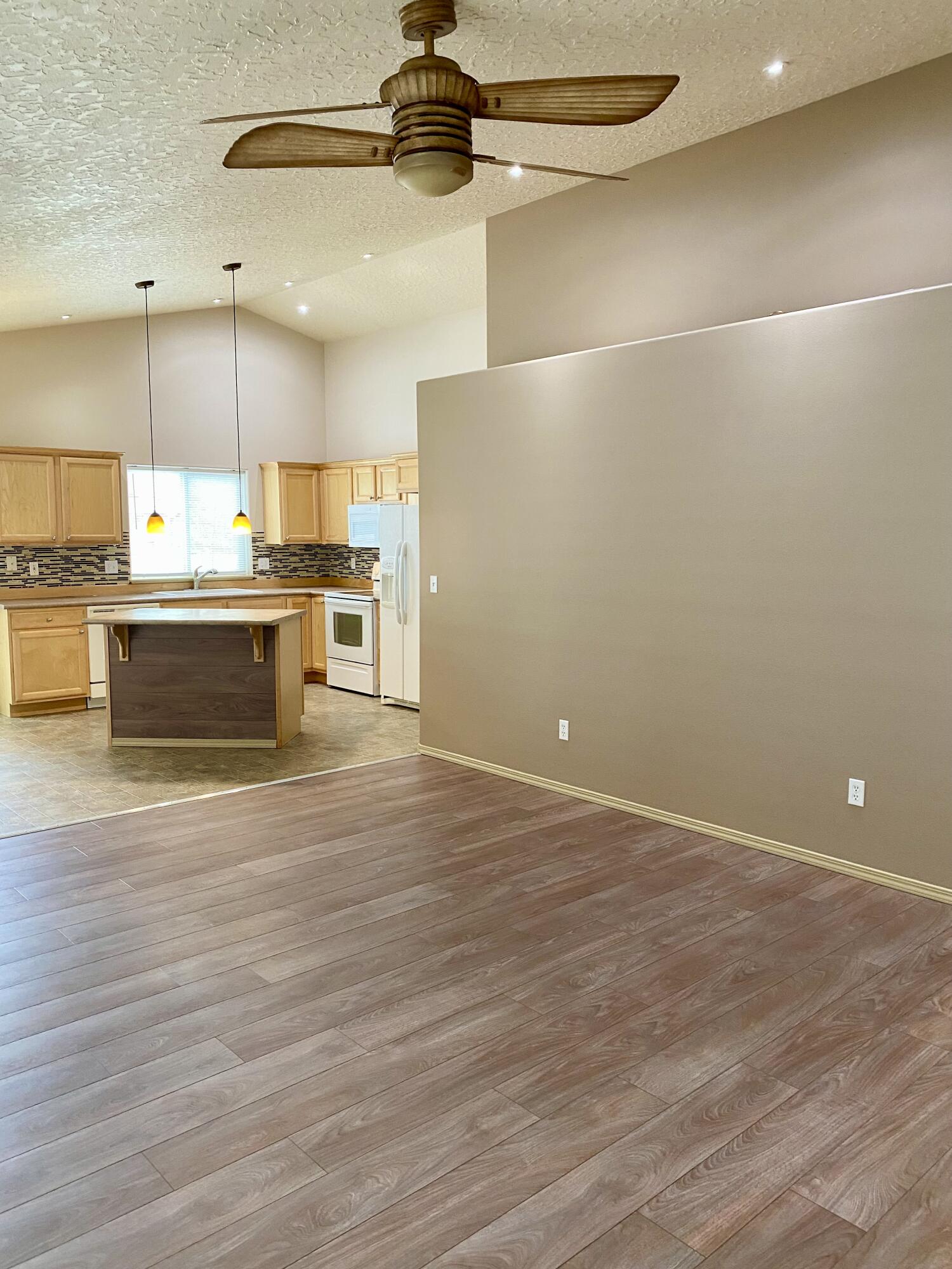 Huntington Meadows - Residential