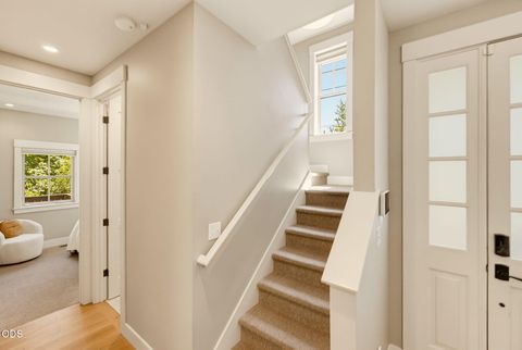 Tiny photo for 225 N Oregon Street, Jacksonville, OR 97530 (MLS # 220224176)
