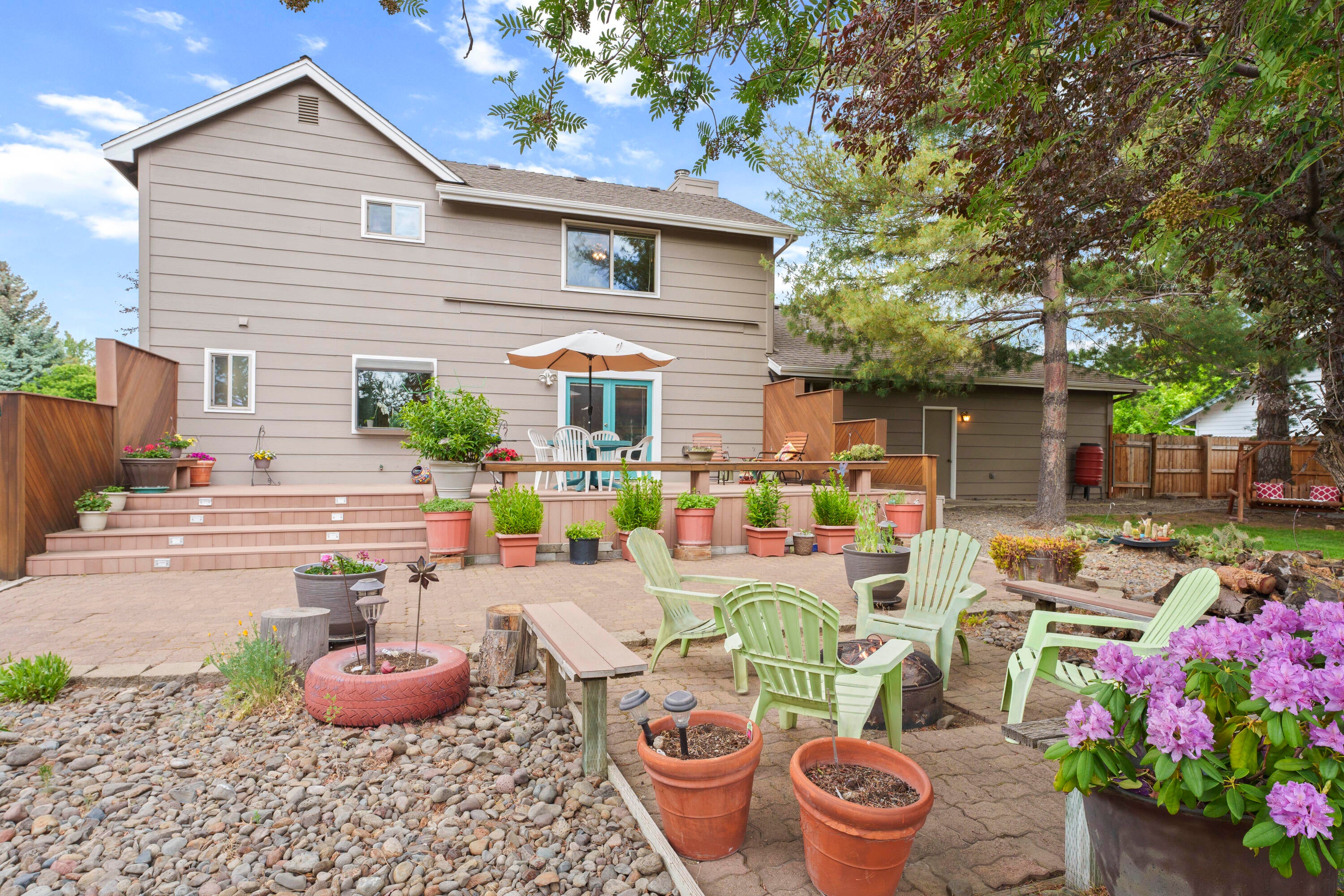 1206 NE Paula Drive