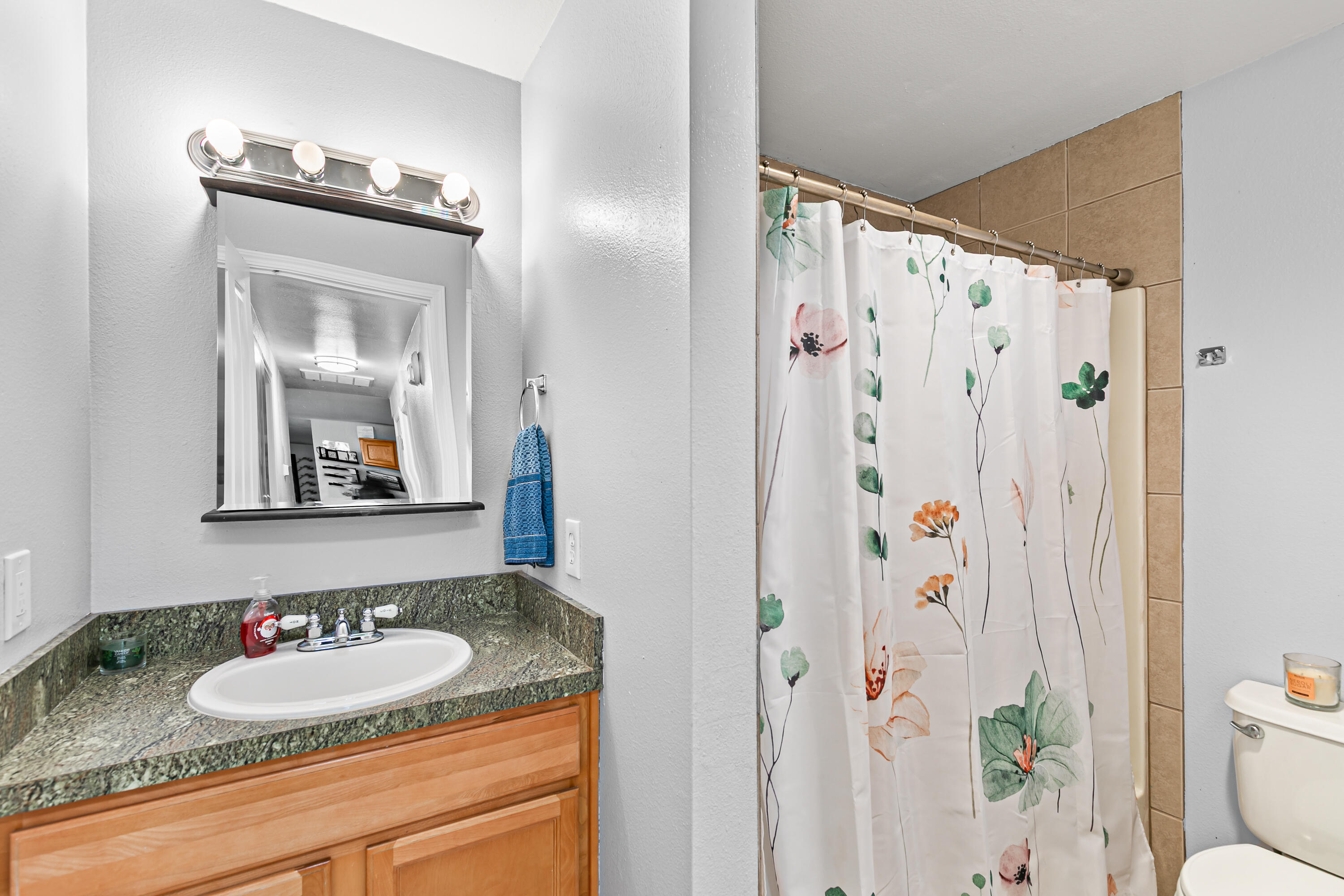 April Addition To The City Of Phoenix - Residential