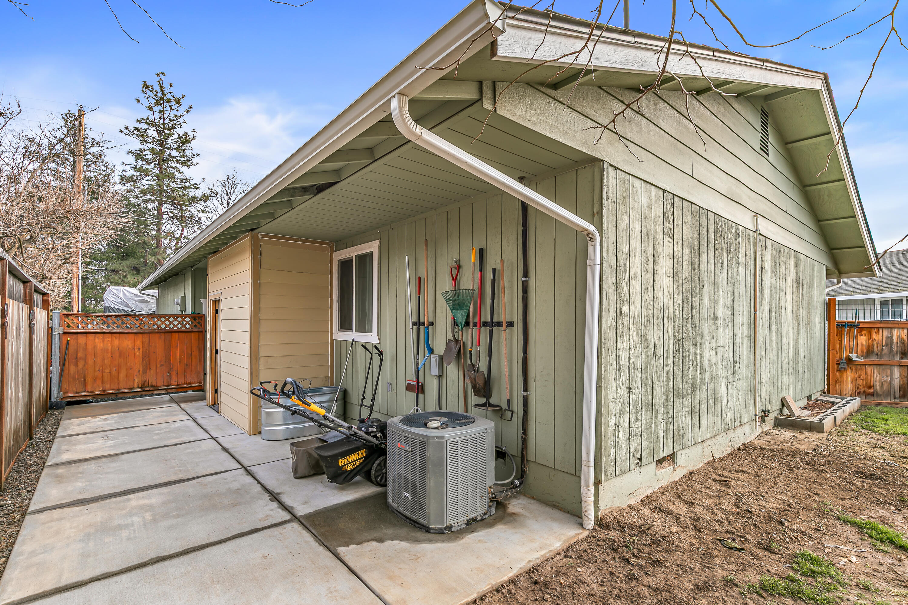 April Addition To The City Of Phoenix - Residential