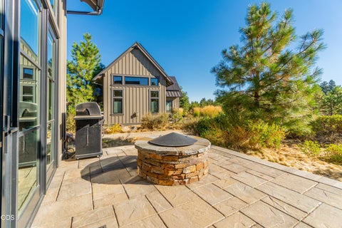 Tiny photo for 19374 Bonney Lane, Bend, OR 97702 (MLS # 220225838)