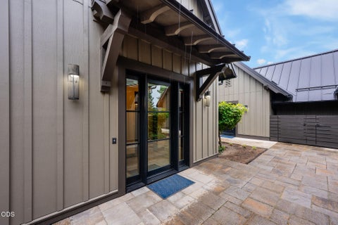 Tiny photo for 19374 Bonney Lane, Bend, OR 97702 (MLS # 220225838)