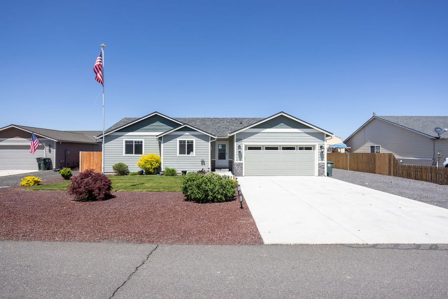 Come & enjoy the peaceful backyard with a covered patio that backs up to an irrigated pasture & offers amazing Cascade Mountain views & close to Lake Billy Chinook. This 3 bedroom, 2 bathroom, single-story home, built in 2018, features 1654 sq ft of living space. The home includes laminate flooring throughout, pellet stove, two pantries, quartz countertops in the kitchen & bathrooms, a large kitchen island, soft-close cabinetry, & stainless steel appliances. The primary bedroom boasts mountain views, a walk-in closet, forced air heating, & A/C. There is ample storage with a hall closet, 2 linen & broom closets, a large shed in the backyard, an attached 2 car garage w/ workbench, sink & ample RV parking. Contact your realtor today to schedule a showing!