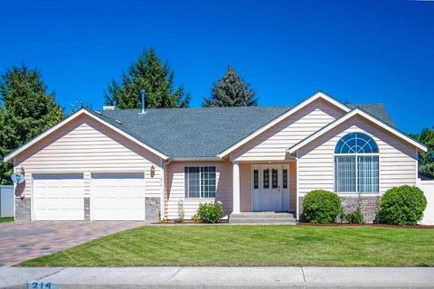 214 SW Meadow Lakes Drive Prineville OR 97754