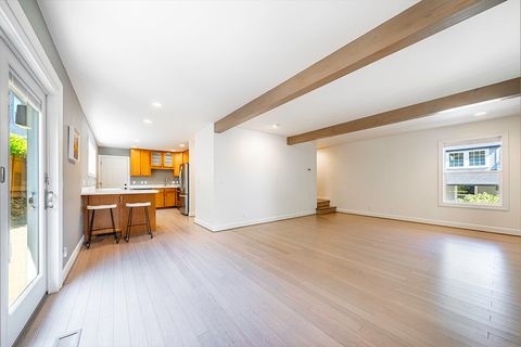 Tiny photo for 923 Bellview Avenue #1, Ashland, OR 97520 (MLS # 220219469)
