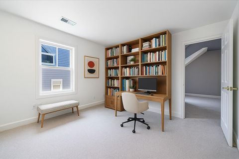 Tiny photo for 923 Bellview Avenue #1, Ashland, OR 97520 (MLS # 220219469)
