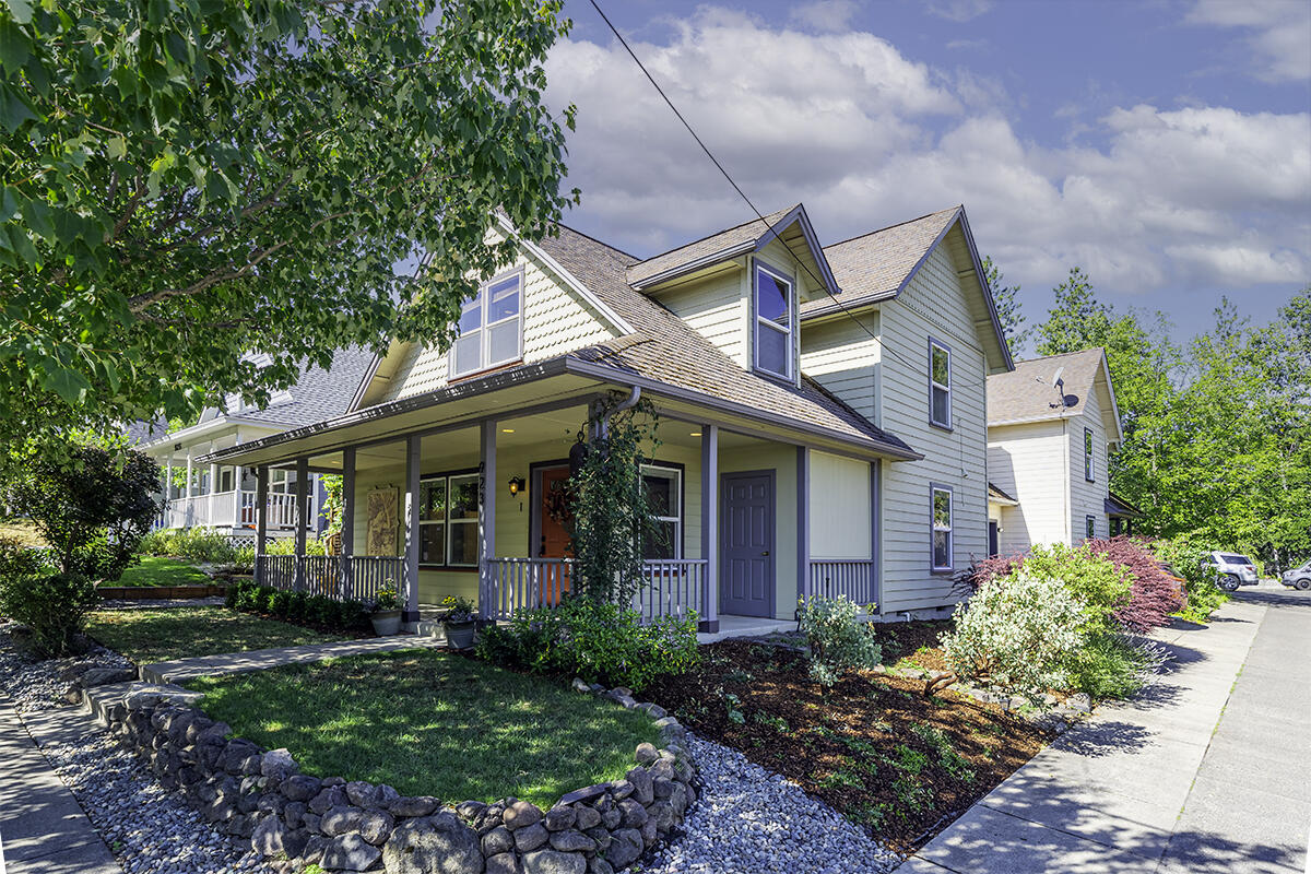 923 Bellview Avenue 1